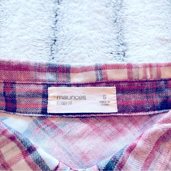 Maurices button-down plaid. Very soft distressed fabric. - Picture 4 of 4